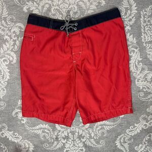 GAP Men's Red Bermuda Board Shorts Size M Casual Summer Swimwear